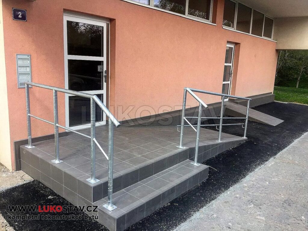 Rekonstrukce 84 rekonstrukce vchodu ostrava 2