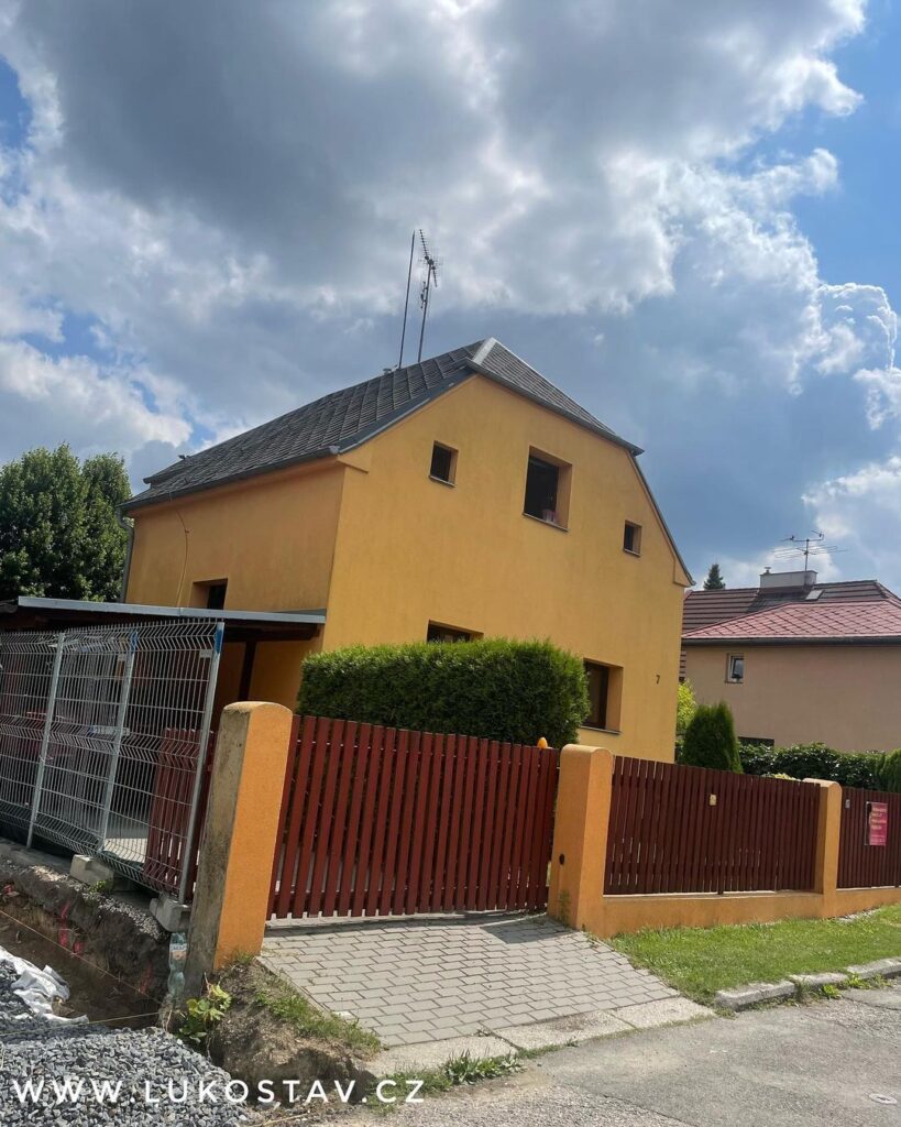 Rekonstrukce 82 vystavba plotu a fasady opava 7